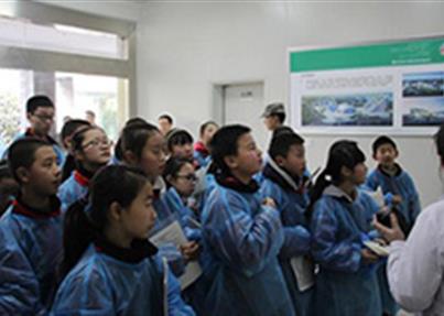 新生命干细胞科普教育中心荣获“先进集体”称号