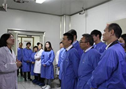 川农大“就业实践与教学实习基地”在四川新生命干细胞公司挂牌