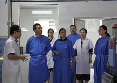 中国医药生物技术协会吴朝晖副理事长莅临公司参观指导