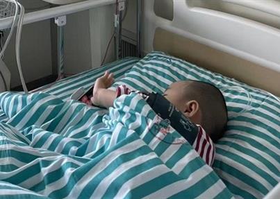 川沪千里“生命速递”：四川冻存四年脐带血植入3岁白血病女孩体内